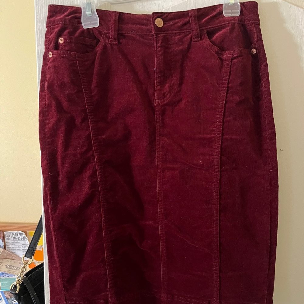 Burgundy Corduroy skirt size 6